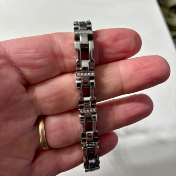 RUSSELL SIMMONS "HOUSTON" CITY SERIES STAINLESS STEEL AND DIAMOND BRACELET - Picture 2 of 7